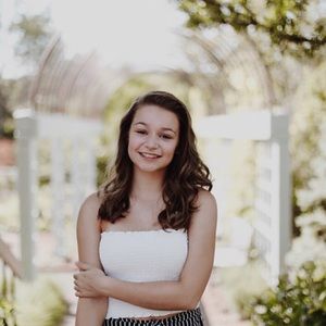 Meet your Posher, Delaney